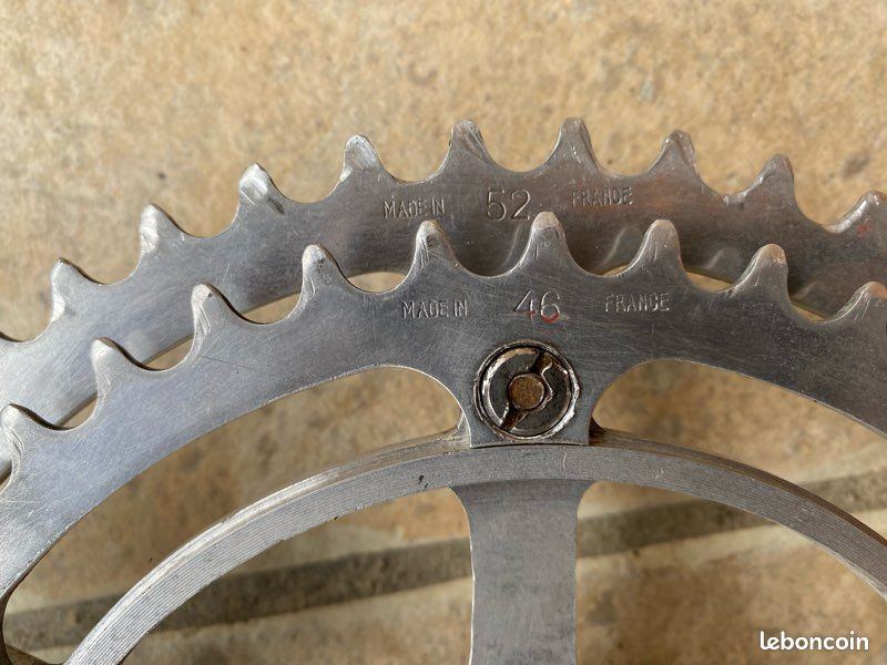 Pédalier Stronglight 49D Triple Plateaux – Modèles Routens/Herse – Vélo Rétro