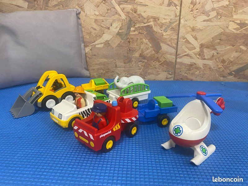 Lot véhicules playmobil (image 1)