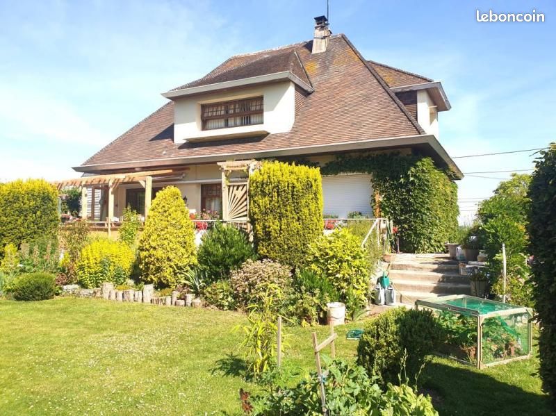 Maison 7 pièces 133 m² · à Fressenneville · 133 m² · 235 000 €
