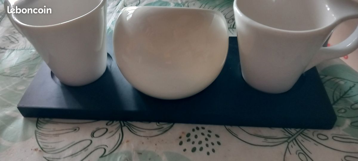 Set 2 tasses à café et sucrier blanc (image 5)