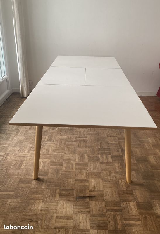 Table a diner (image 1)
