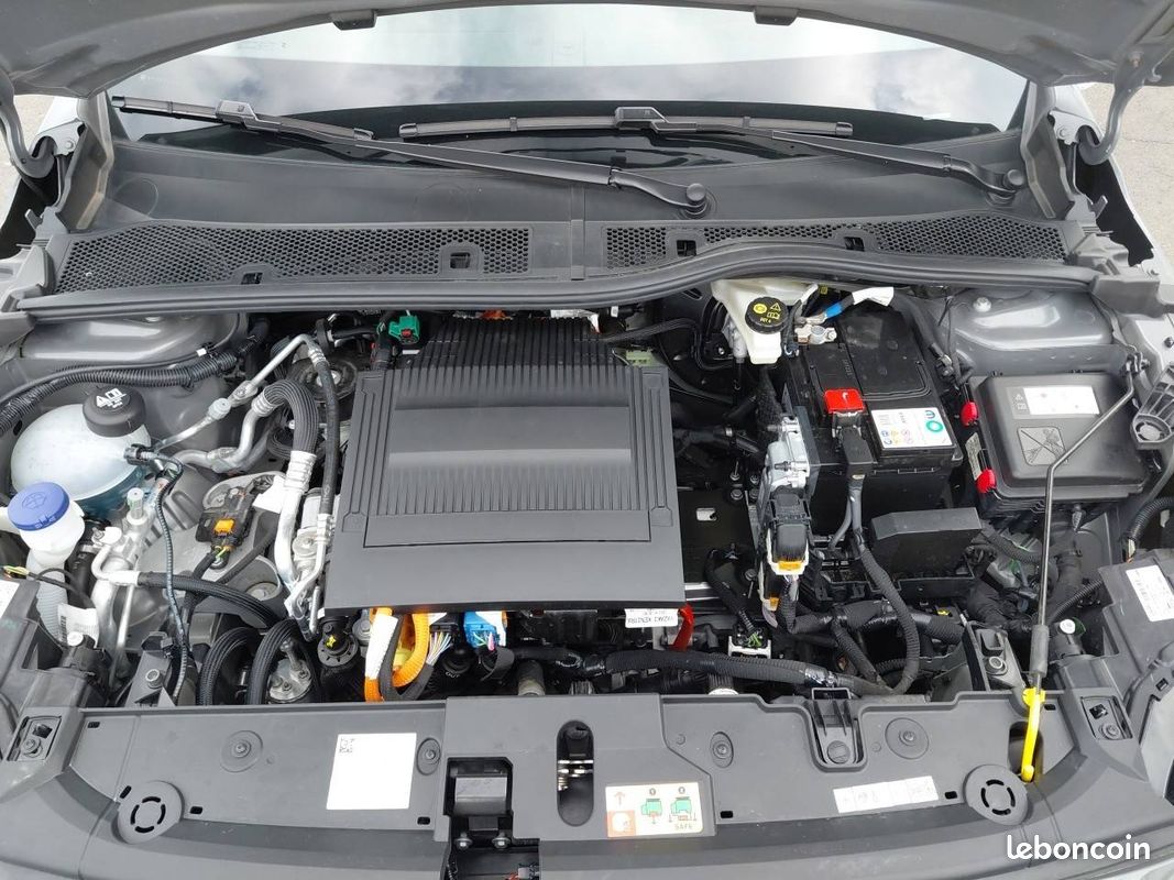PEUGEOT 208 Electrique 156ch 54 kWh Allure (image 12)