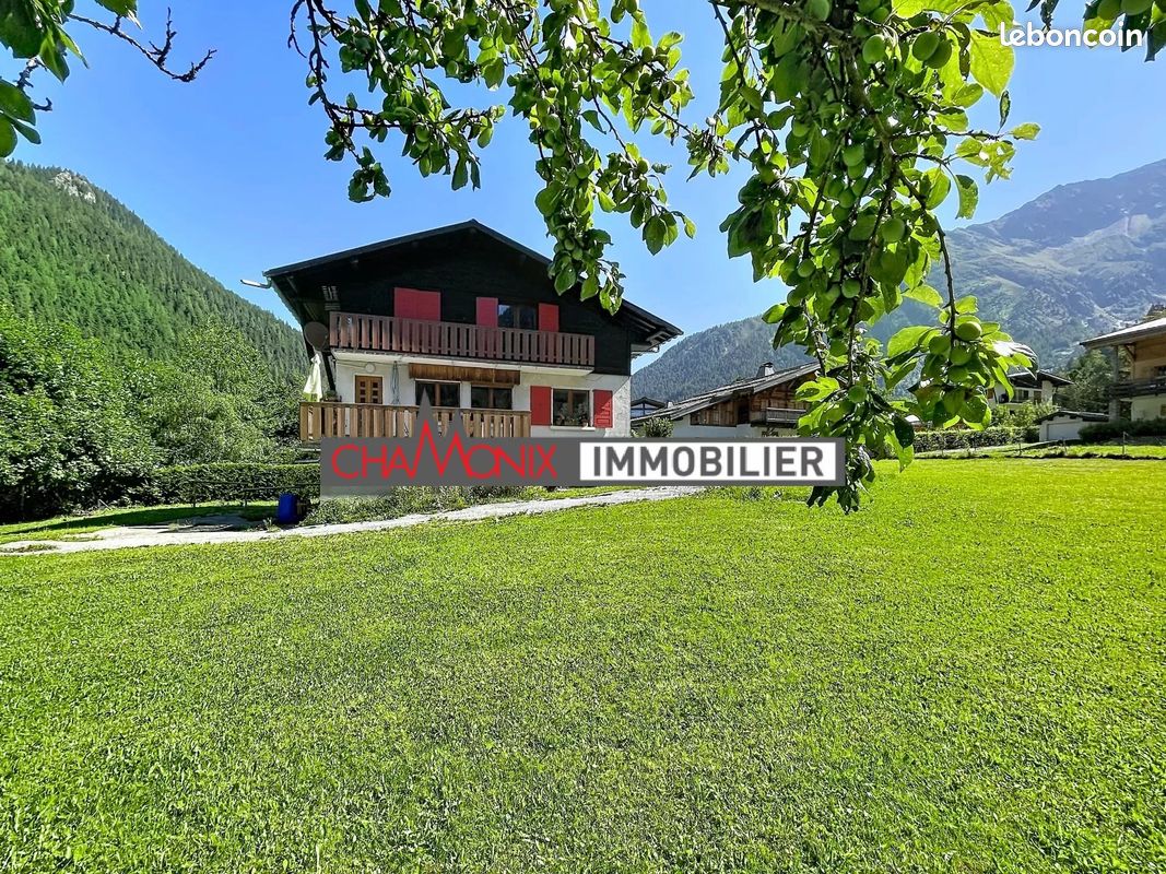 Maison 5 pièces 200 m² · à Chamonix-Mont-Blanc · 200 m² · 1 950 000 €