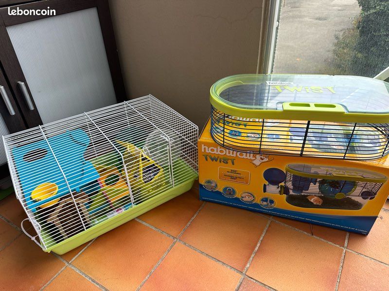 Lot 2 cages hamsters (image 1)