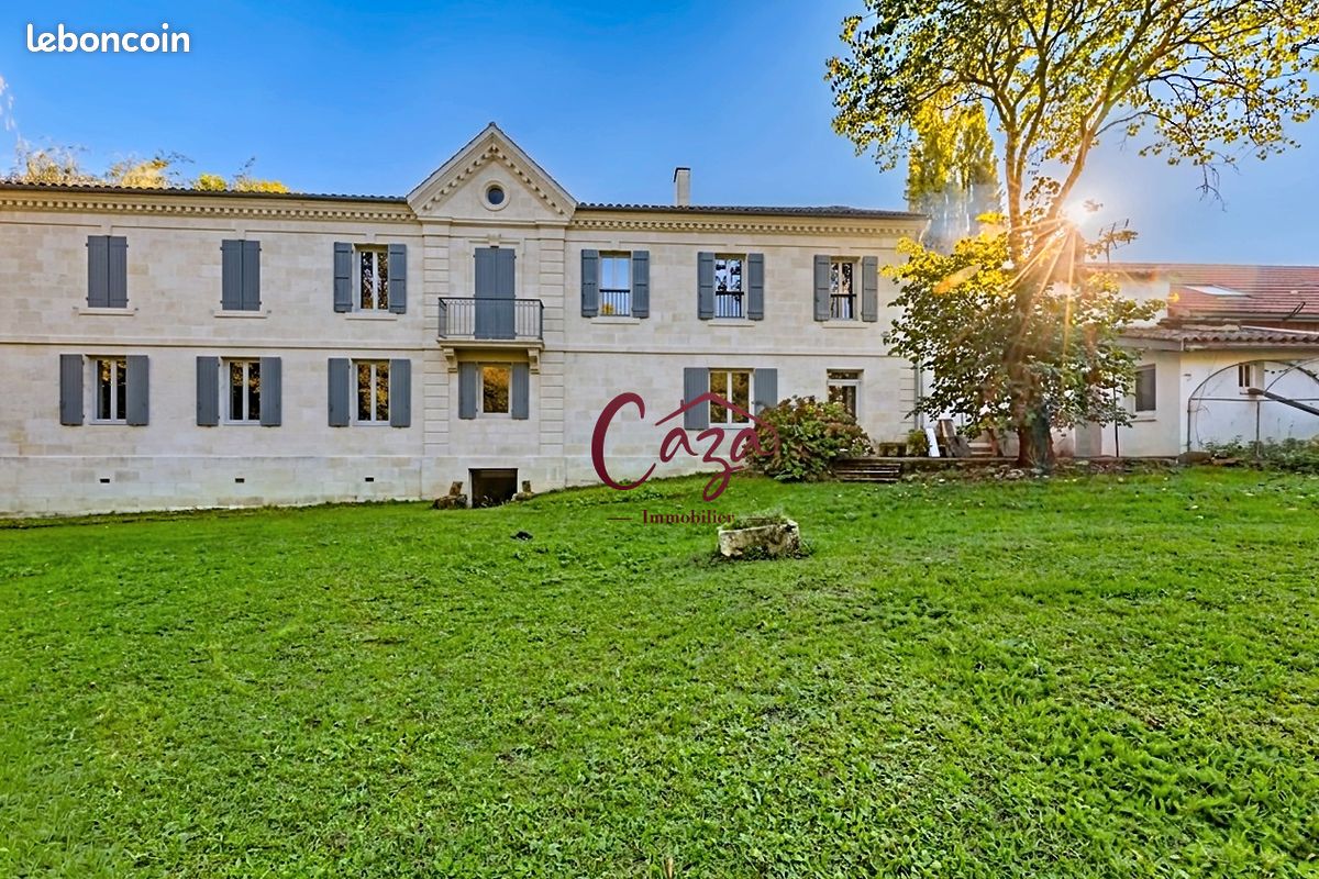 Maison 7 pièces 395 m² · à Fargues-Saint-Hilaire · 395 m² · 725 000 €