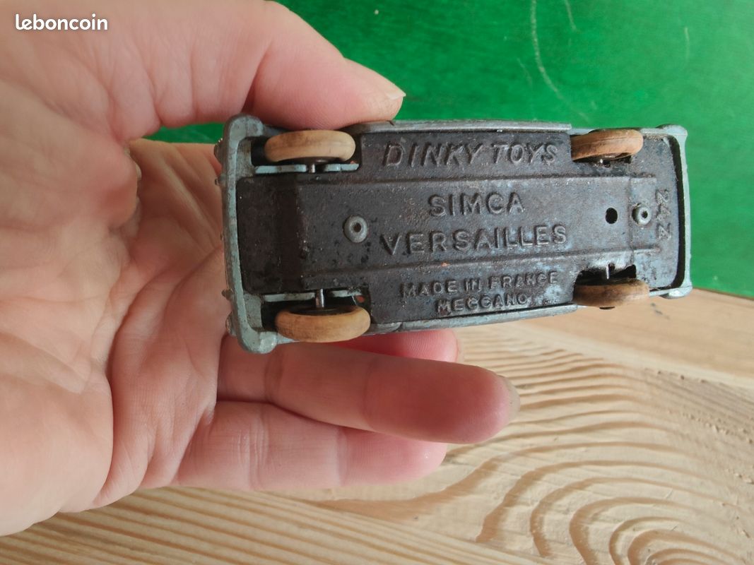 Dinky Toys - 1:43 - Ref. 24Z Simca Versailles - Fabriqué En