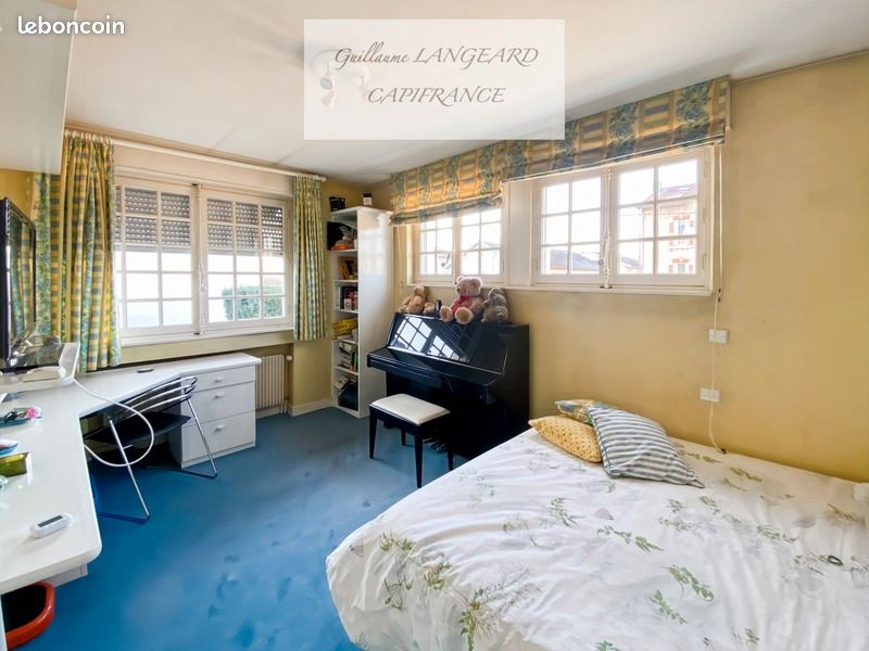 Villa 9 pièces 346 m² (image 19)