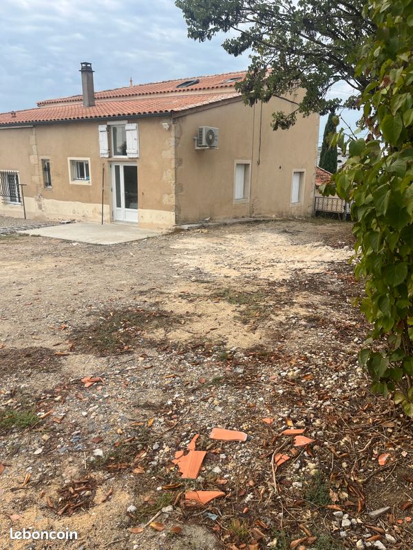 Maison 4 pièces 90 m² · à Sauveterre-de-Guyenne · 90 m² · 760 €/mois