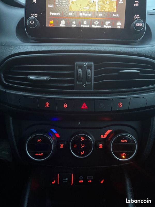 Fiat TIPO SW Lounge 1.6 JTDM 120 - GPS, Caméra, Clim Auto (image 12)