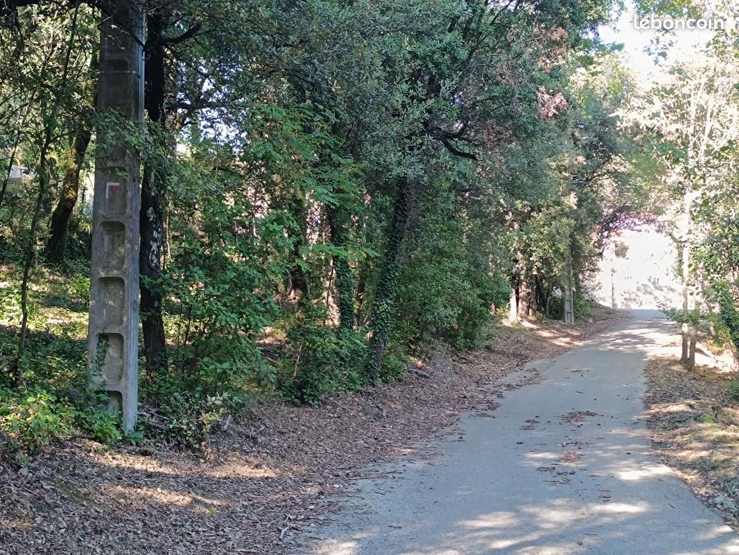 Terrain 1 490 m² Besseges · à Bessèges · 37 000 €