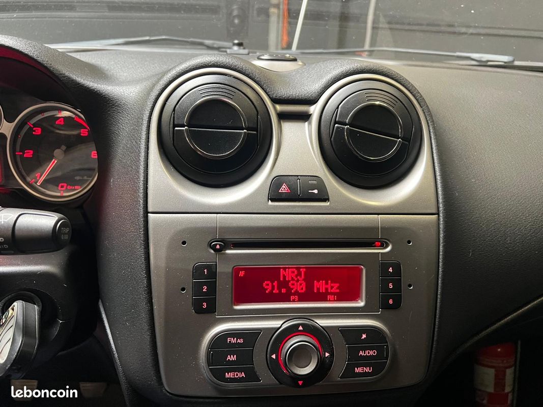 ALFA ROMEO MITO 1.3 JTDm Start Stop 95 Distinctive / KIT EMBRAYAGE NEUF (image 26)