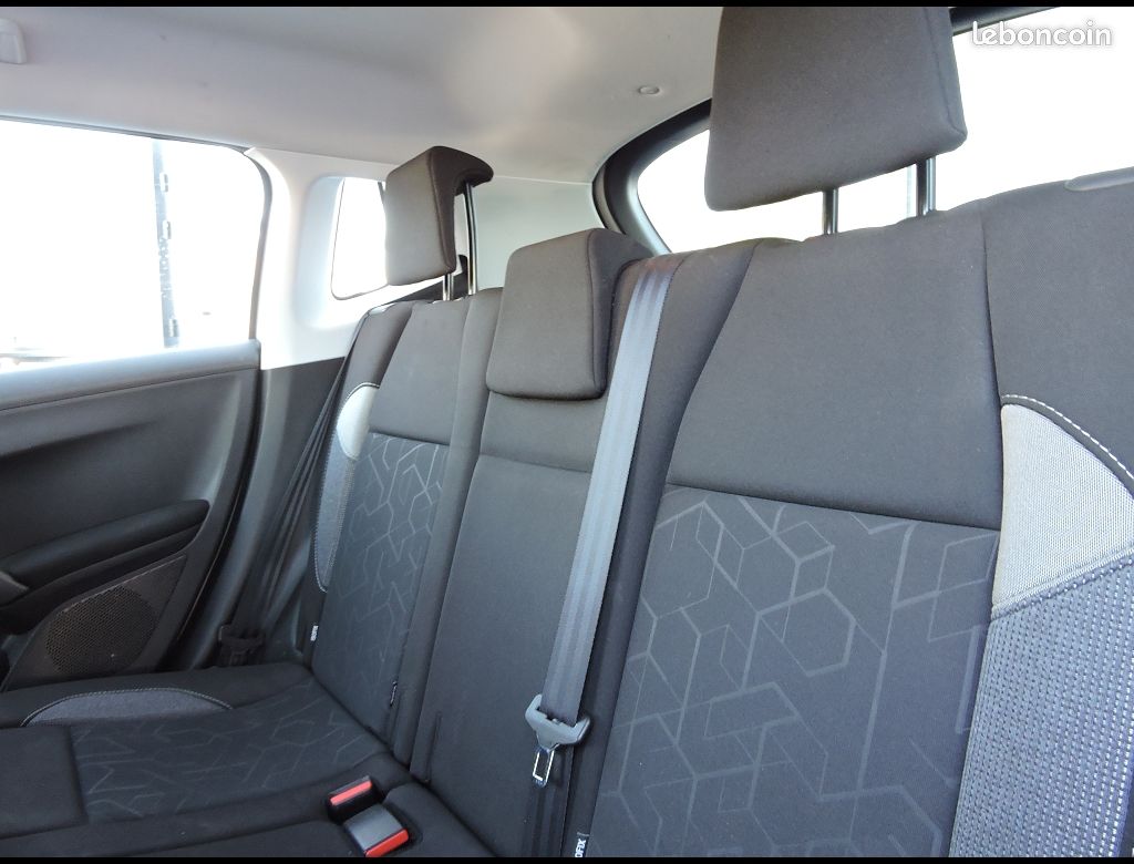 Peugeot 2008 ACTIVE PURETECH 82CH BVM5 (image 7)