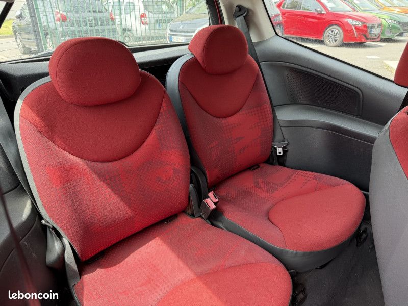 Citroen C2 1.1I VIRGINMEGA (image 8)