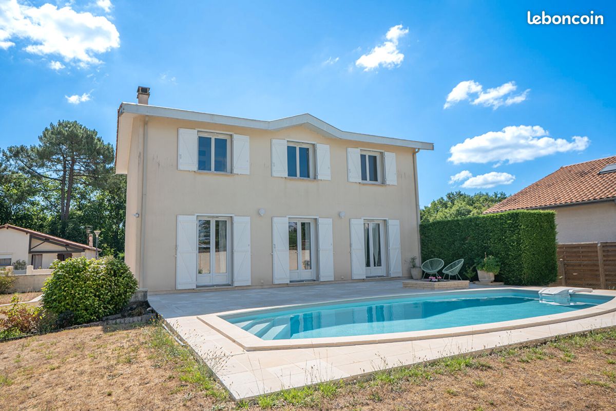 Maison 6 pièces 137 m² · à Saint-Médard-en-Jalles · 137 m² · 583 000 €