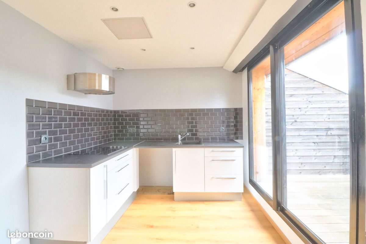 Appartement 2 pièces 45 m² · à Saint-Étienne · 45 m² · 550 €
