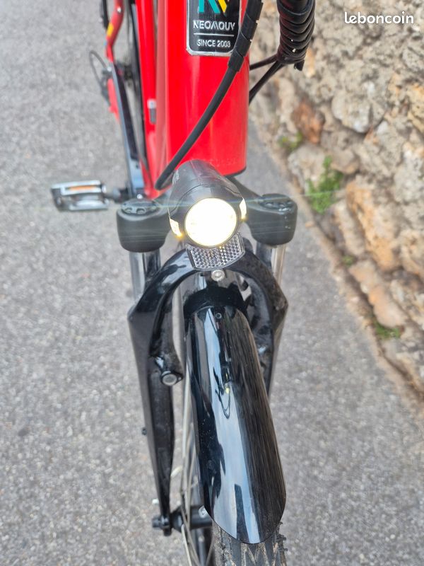 Vélo Ville électrique Neomouv Sinapia Hydraulique 28" Rouge - Pour Femme