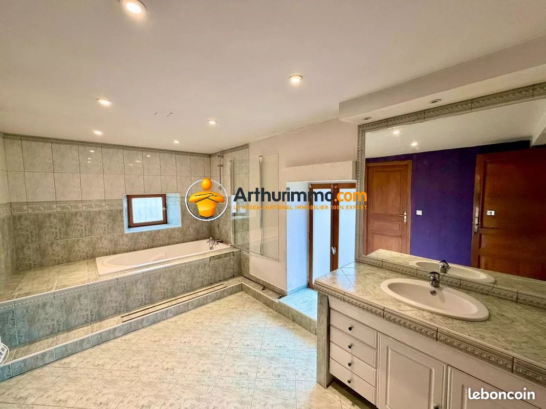 Maison 8 pièces 252 m² (image 16)