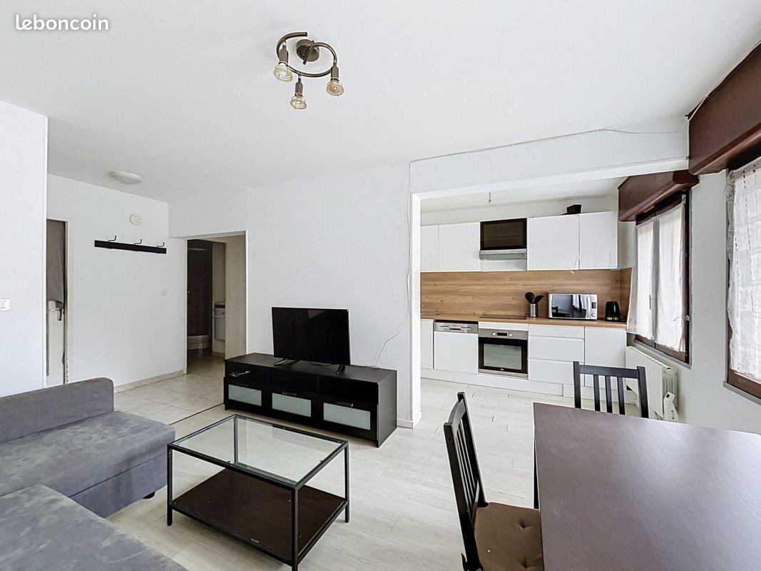 Appartement 3 pièces 53 m² · à Charleville-Mézières · 53 m² · 68 000 €