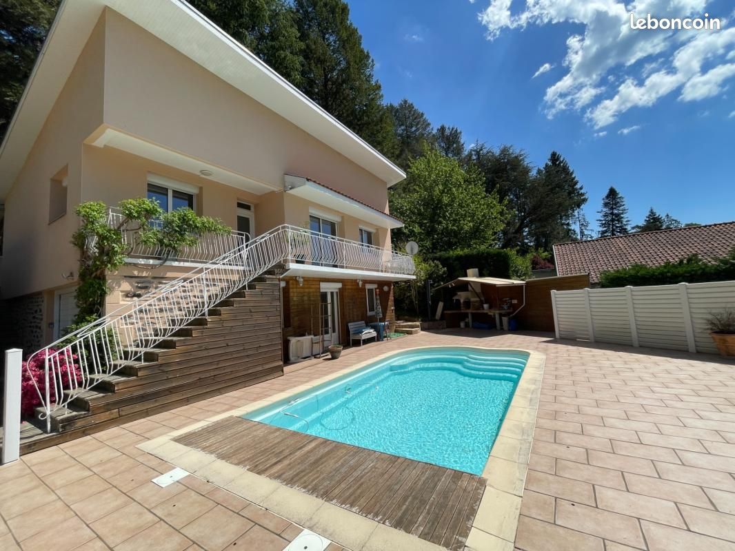 Maison 5 pièces 110 m² · à Decazeville · 110 m² · 213 000 €