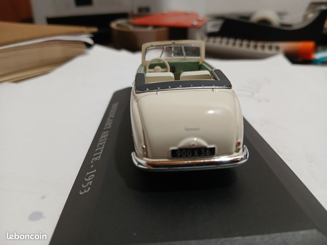 Maquette 1/43 Hotchkiss Anteor Cabriolet 1953 - Neuf, Couleur Bordeaux, Boîte Plexi
