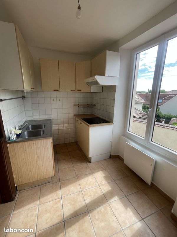 Appartement 2 pièces 43 m² · à Luzarches · 43 m² · 720 €/mois