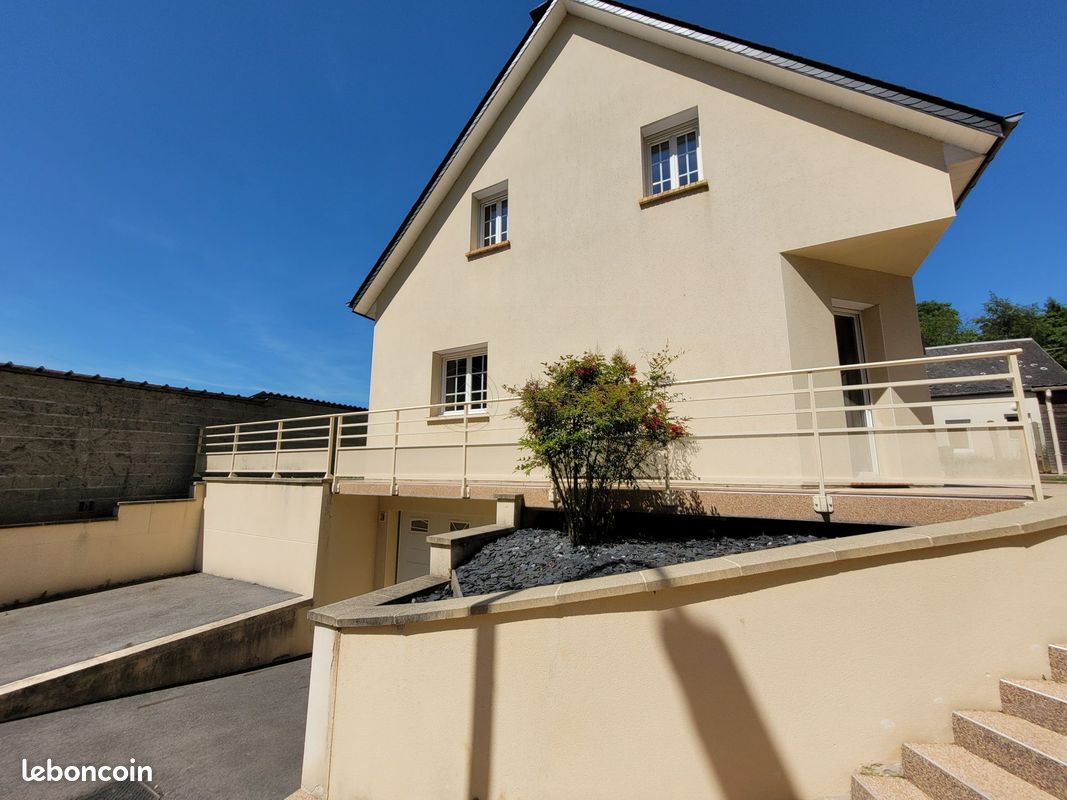 Maison 5 pièces 100 m² · à Yvetot · 100 m² · 1 100 €/mois