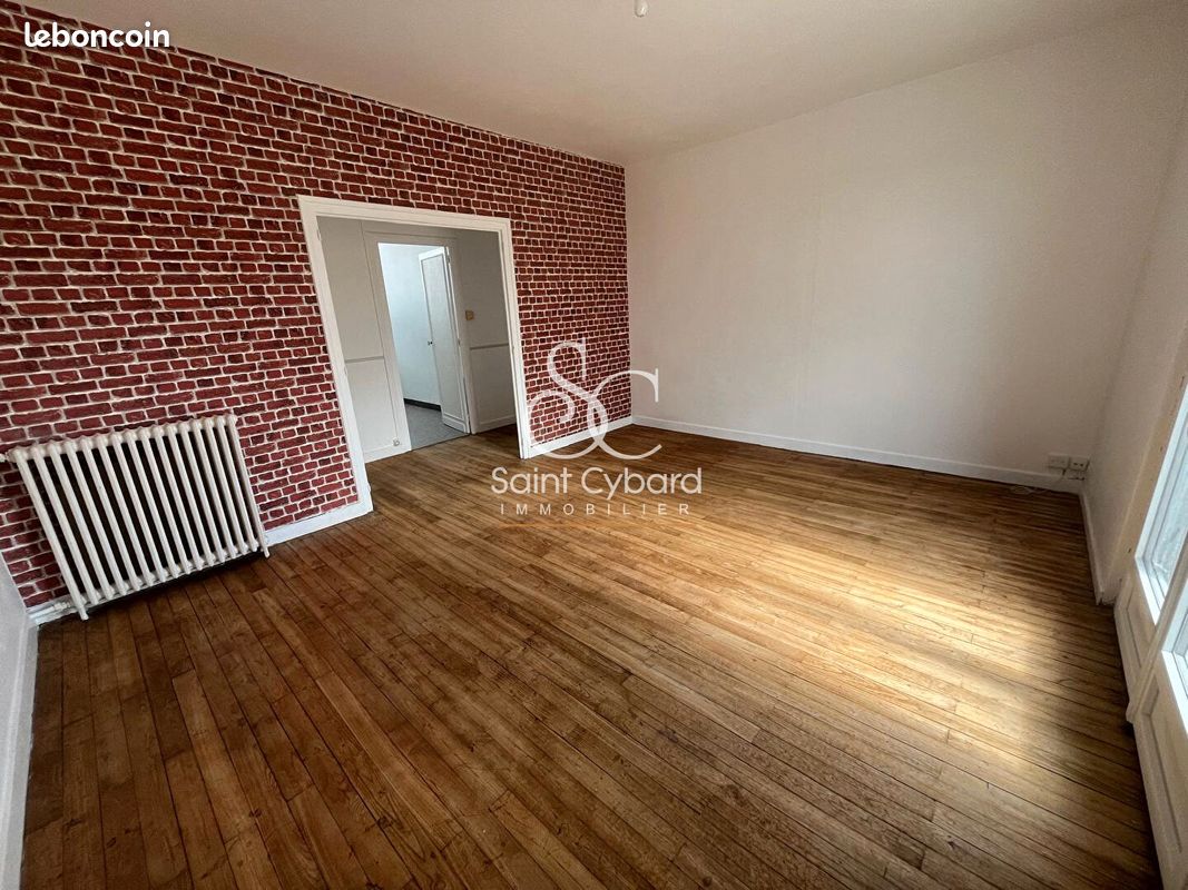 Appartement 4 pièces 96 m² · à Angoulême · 96 m² · 750 €/mois