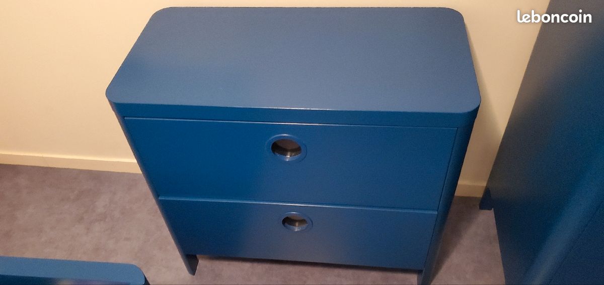 Chambre Enfant Bleu: Lit, Armoire et Commode (image 6)