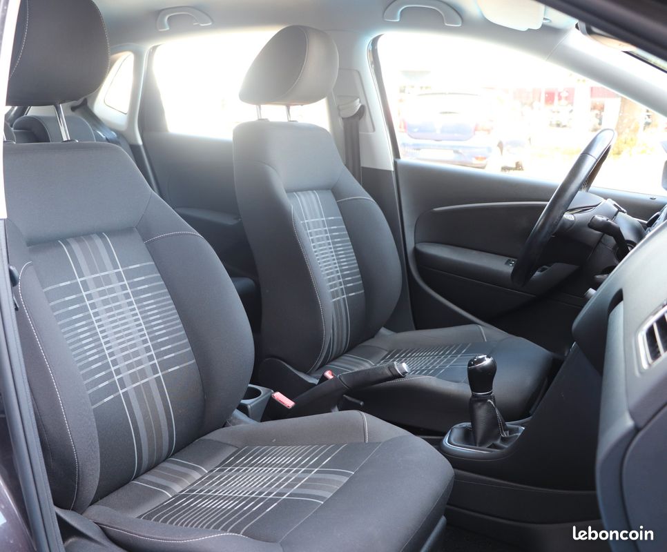 Volkswagen polo 1.2 tsi 90 lounge (image 15)