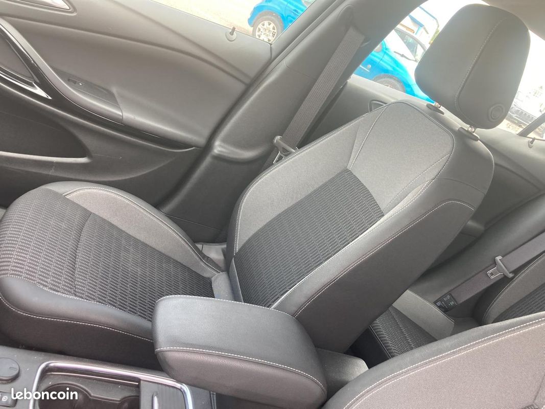 OPEL ASTRA 1.5 d 122 elegance (image 16)