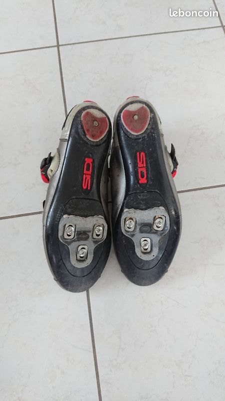 Paire chaussures route Sidi 42 (image 4)