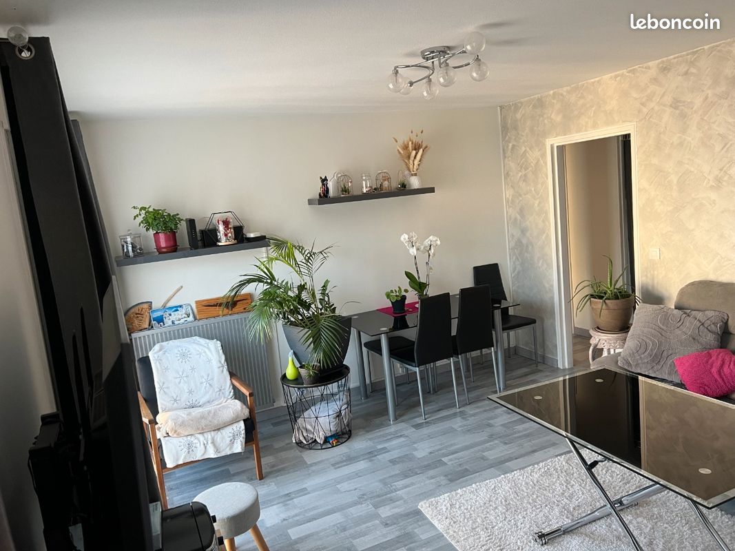 Appartement 2 pièces 43 m² · à Saint-Ouen-l'Aumône · 43 m² · 140 000 €