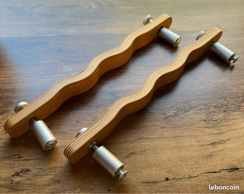 Lot de boutons et poignée de porte pour mobilier enfant ou autre (image 5)
