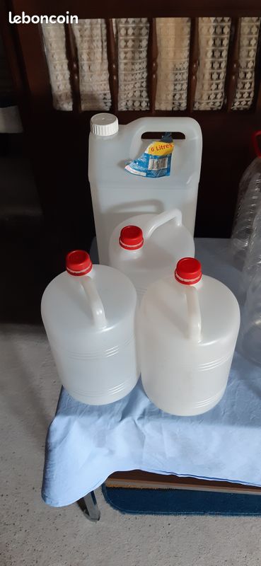 Bouteilles en plastique (image 6)
