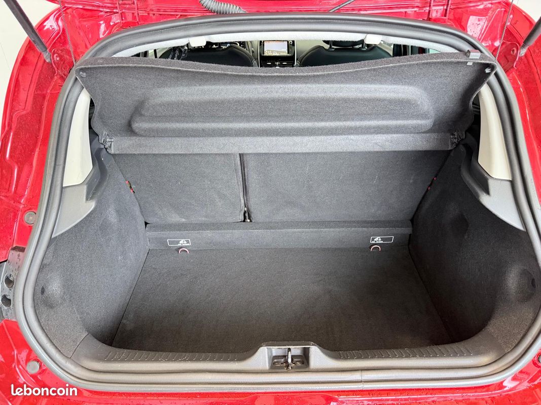 Renault Clio IV 1.2 75 Community 10/2015 79.279 Kms Première main (image 8)
