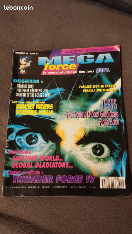 SUPER POWER N°2 – Magazine Avec Poster à L'intérieur – État Correct Pour Collection
