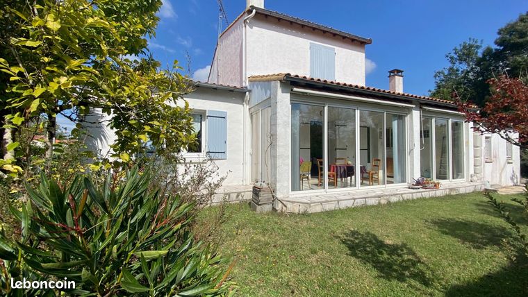 Propriété 6 pièces 159 m²