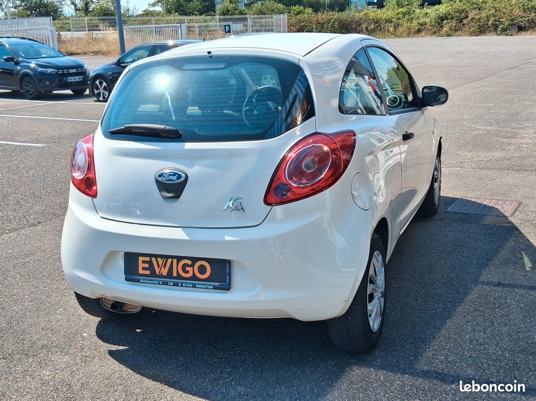 FORD KA 1.2 70 TITANIUm (image 3)