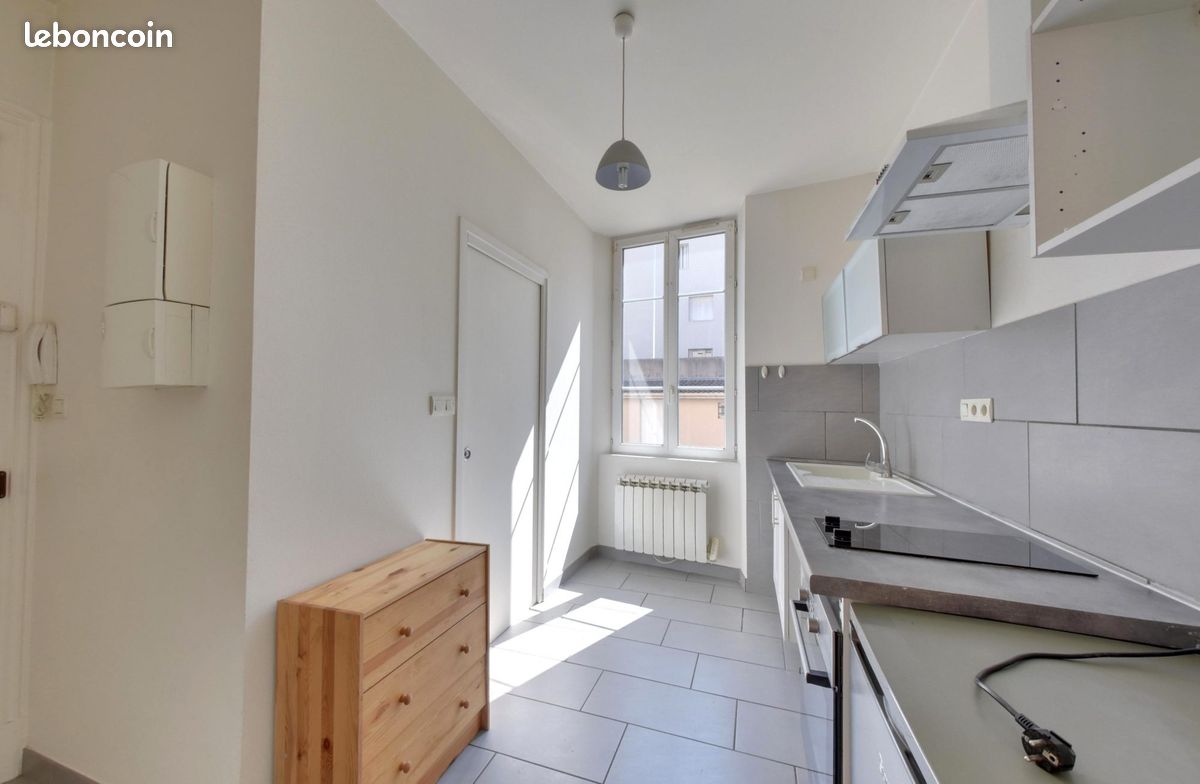 Appartement 2 pièces 23 m² · à Grenoble · 23 m² · 465 €