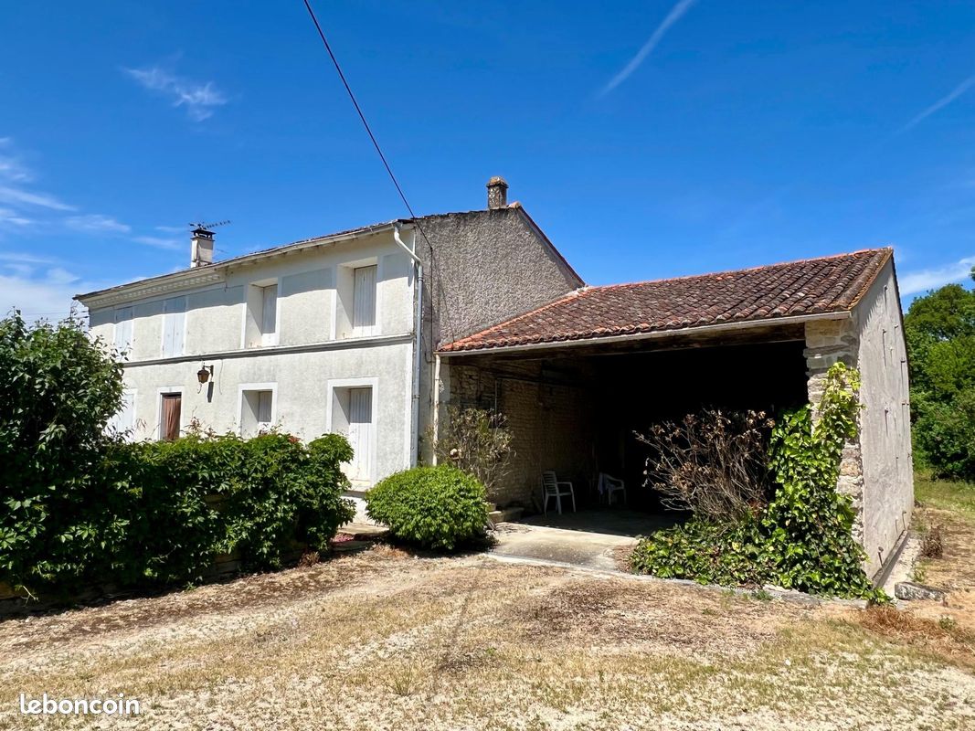Maison 11 pièces 262 m² · à Saint-Loup · 262 m² · 190 800 €