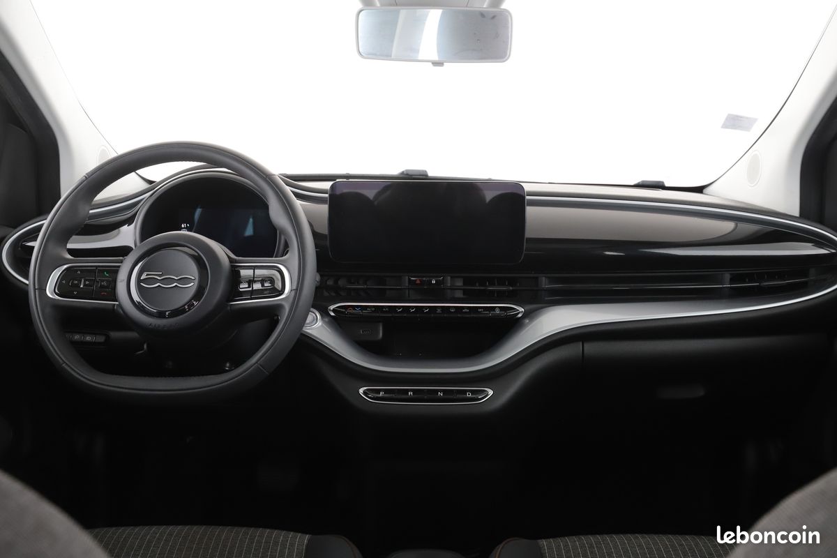 Fiat 500 Electrique 42 kWh Icone 118 ch (image 7)