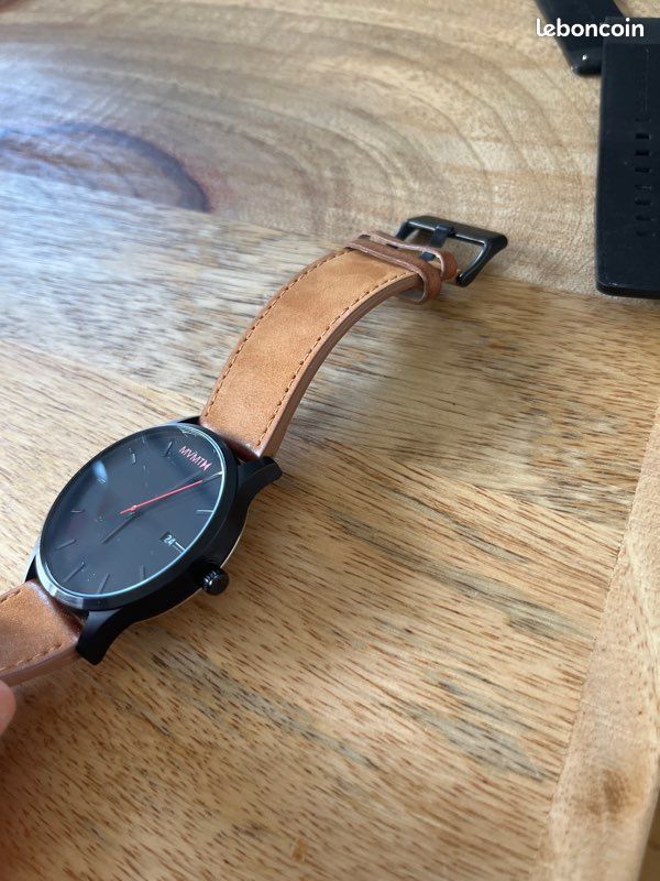 Montre MVMT noire / Bracelets cognac & noir (image 3)