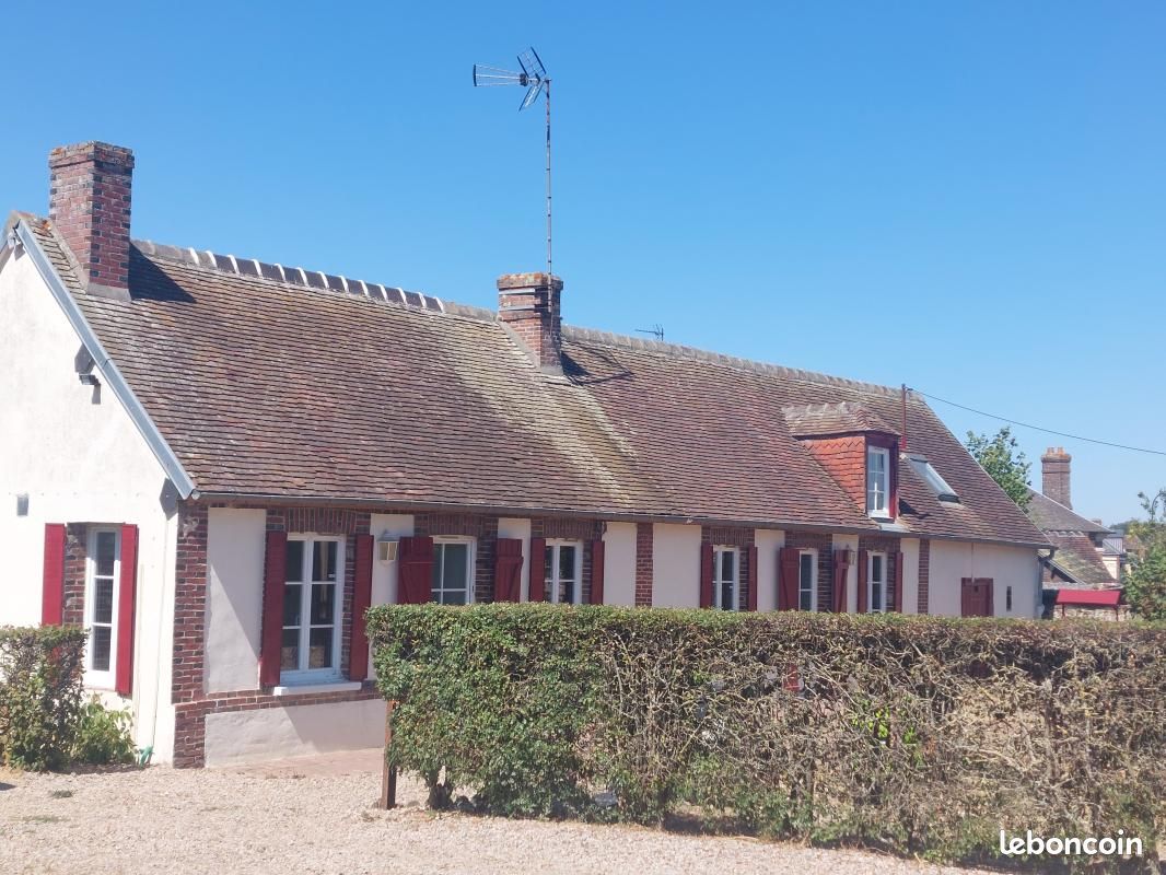 Maison 4 pièces 70 m² · à Ambenay · 70 m² · 660 €