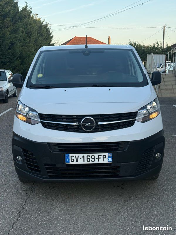 Opel vivaro 2l 145 ch gps garantie 24 mois 17290 euros (image 1)