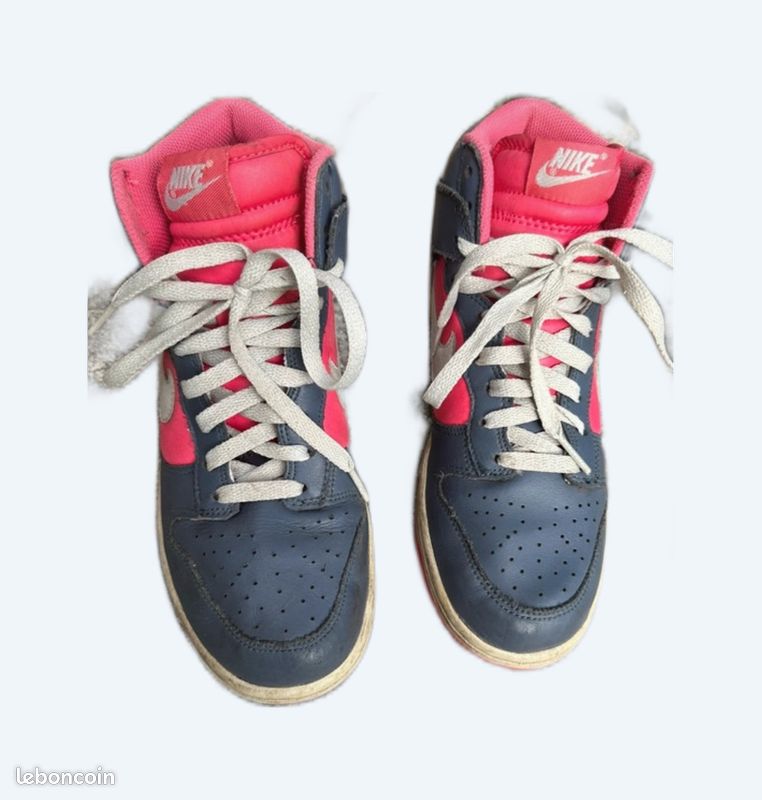 Nike (image 1)