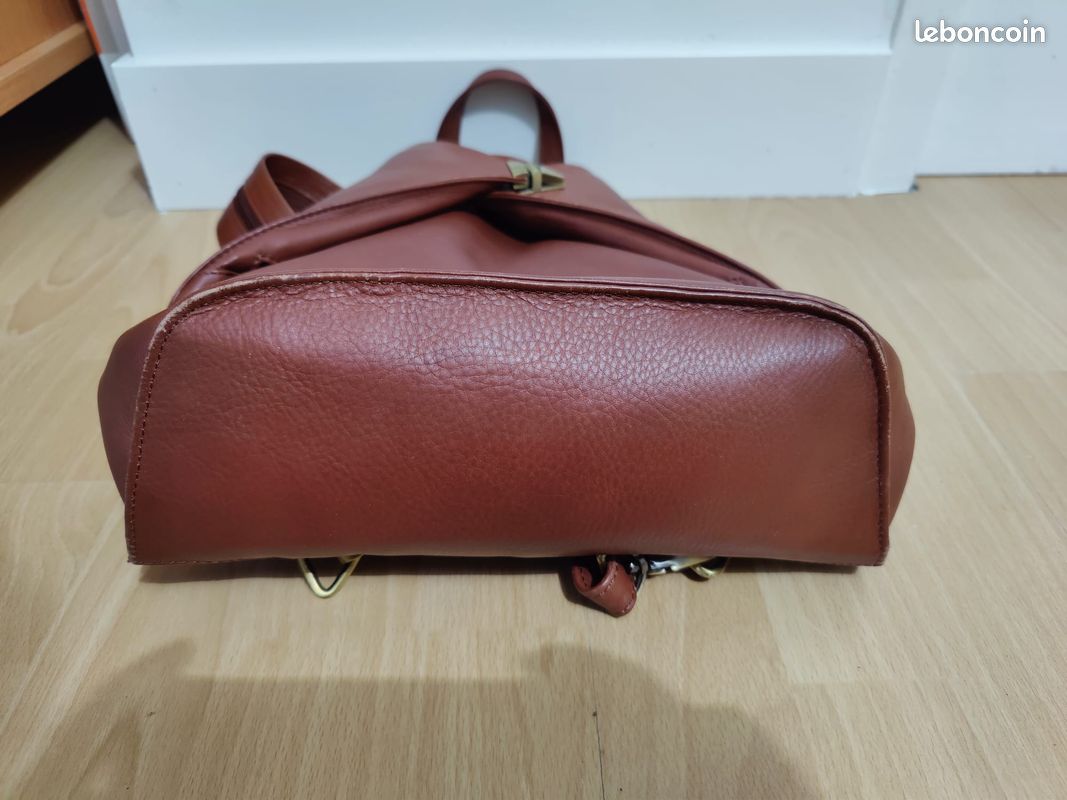 Sac à Dos Femme En Cuir VISCONTI Danii - Taille Moyenne, Multiples Poches, Bretelles Ajustables, Cuir Atlantic Mat
