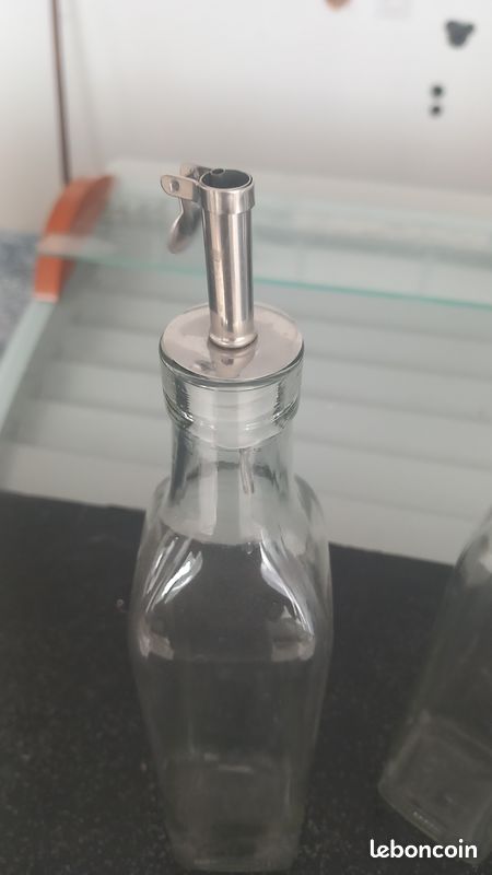 Lot de 3 bouteilles à huile pimentée avec bec verseur (image 4)