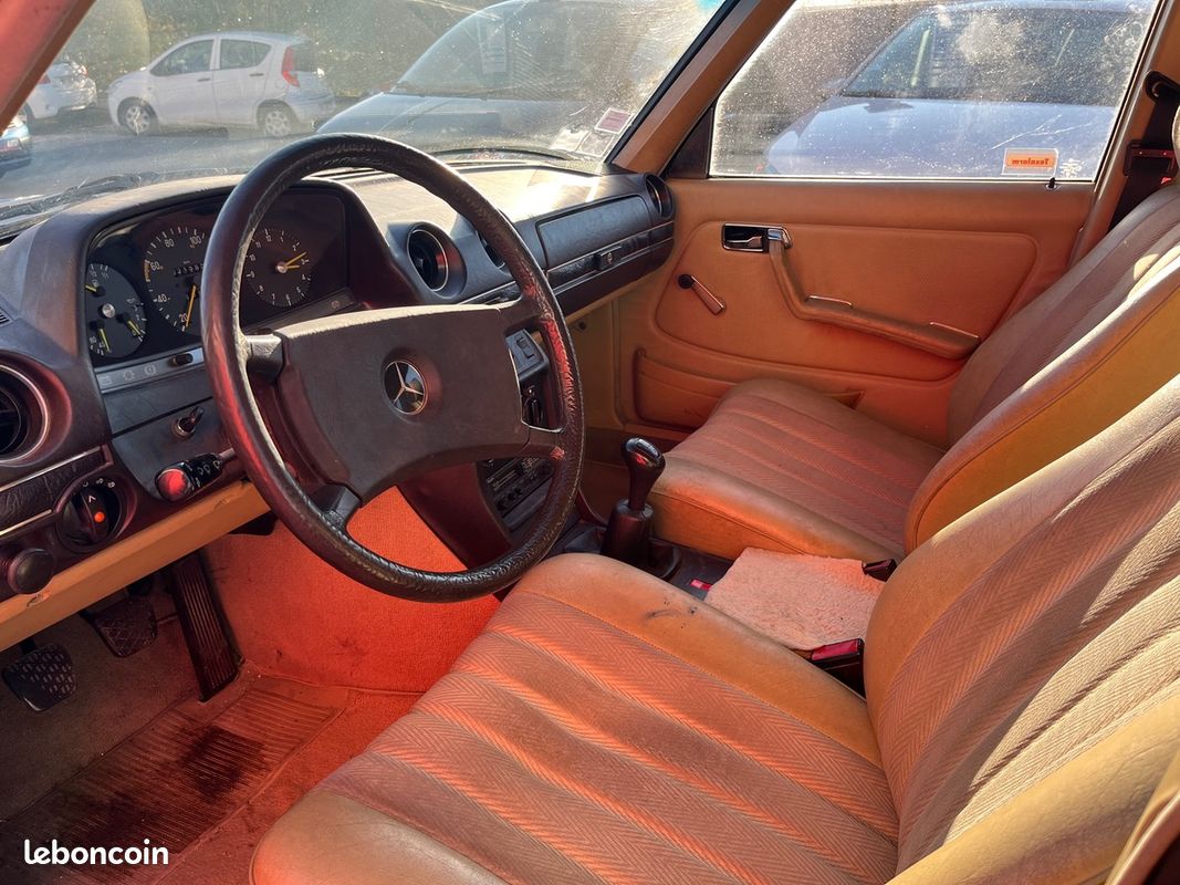 Mercedes 200 diesel 60 chevaux 5 places | vintage très propre | contrôle technique ok | revisee (image 11)
