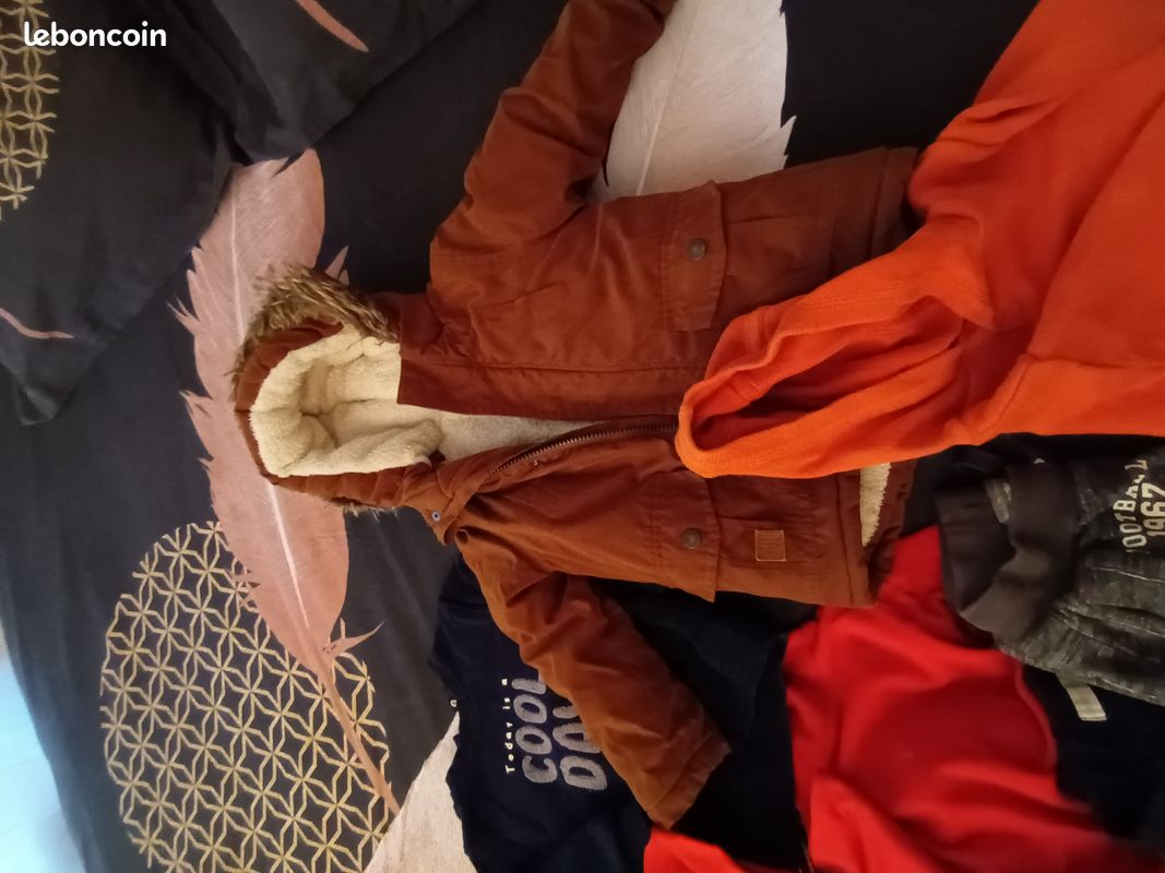 Lot de vêtements pantalon pull chaussure veste garçon 3 ans (image 1)
