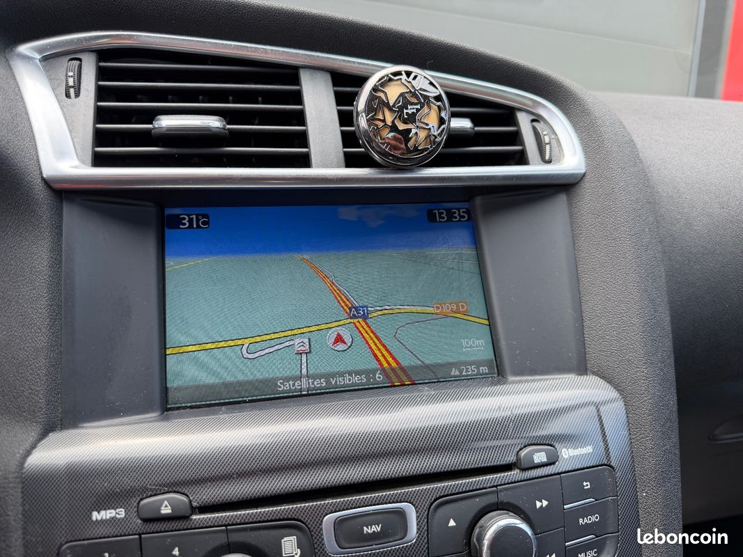 CITROEN C4 C4 HDi 90 Confort (image 24)